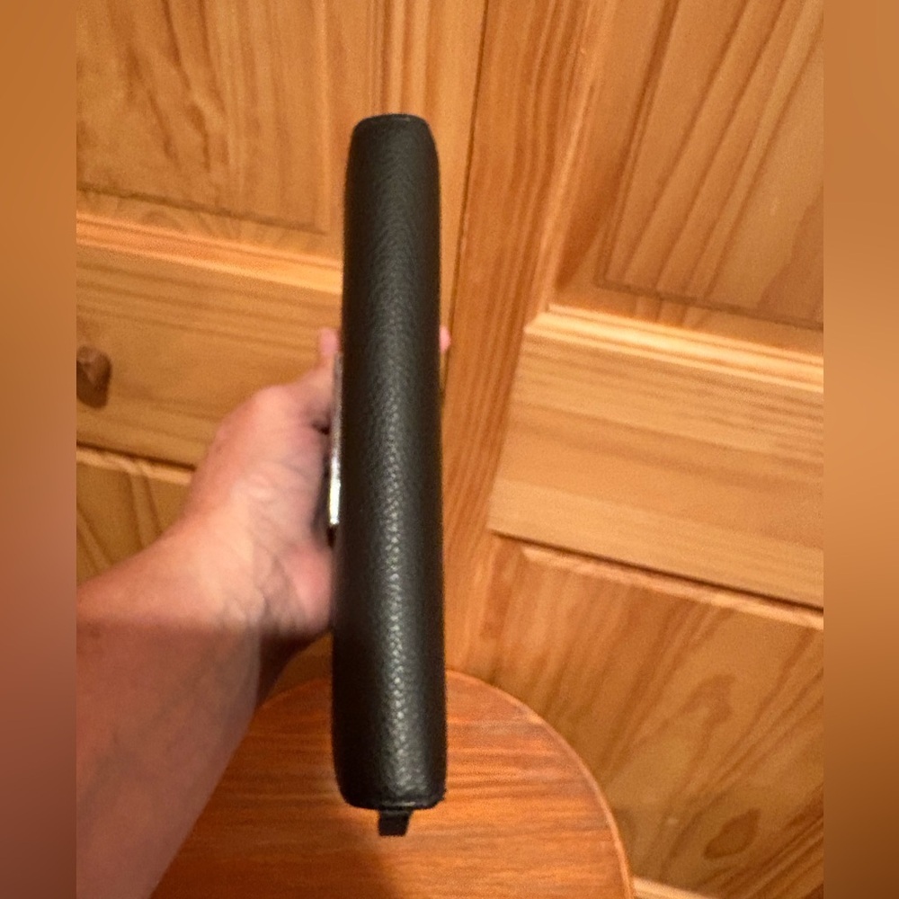 Nicole by Nicole Miller Womens
Pebbled Pvc Leather Zip/Snap Black
Wallet - Picture 8 of 12